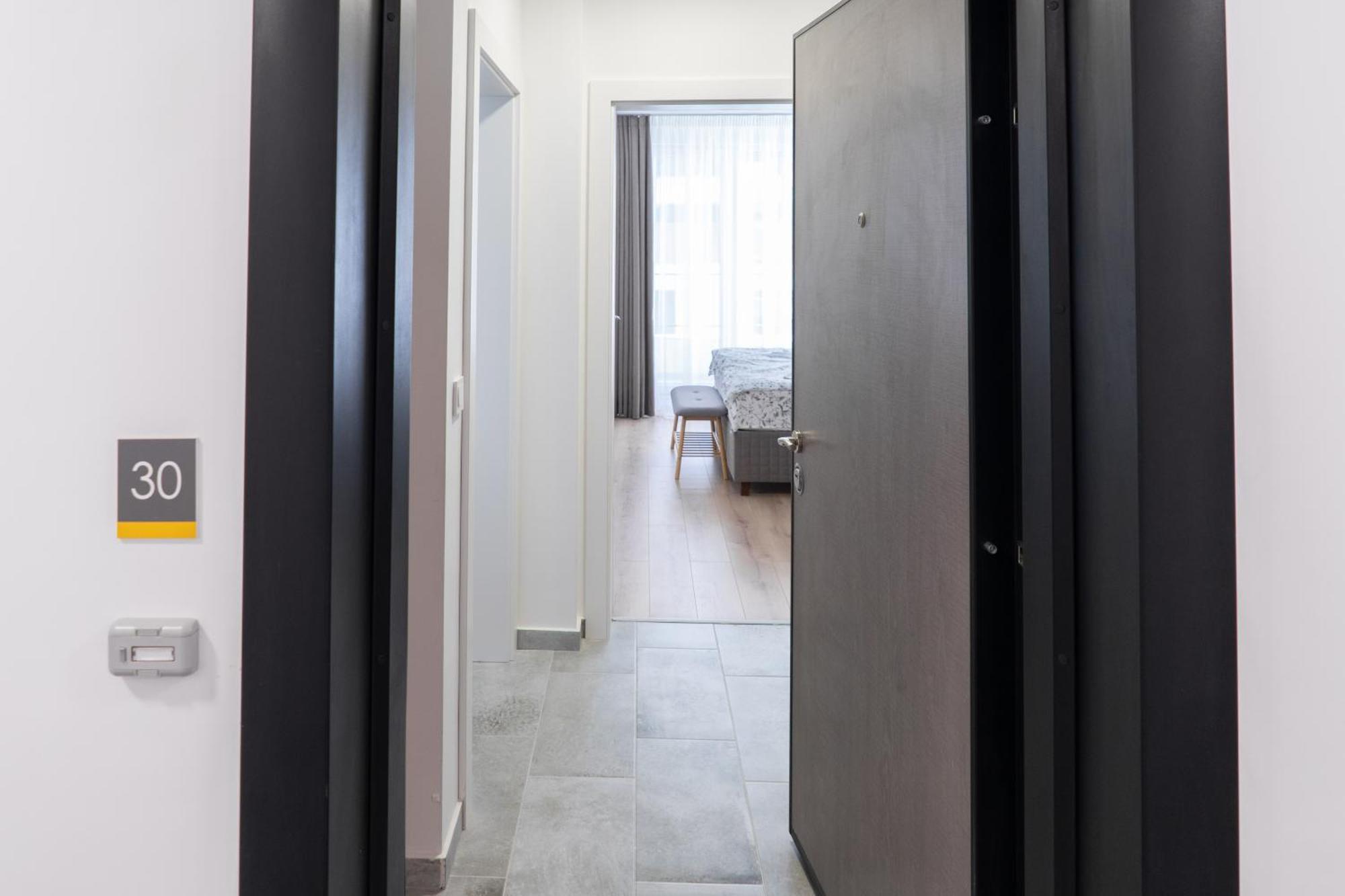 New Modern & Cozy Apartment With Free Parking Varna Exteriör bild
